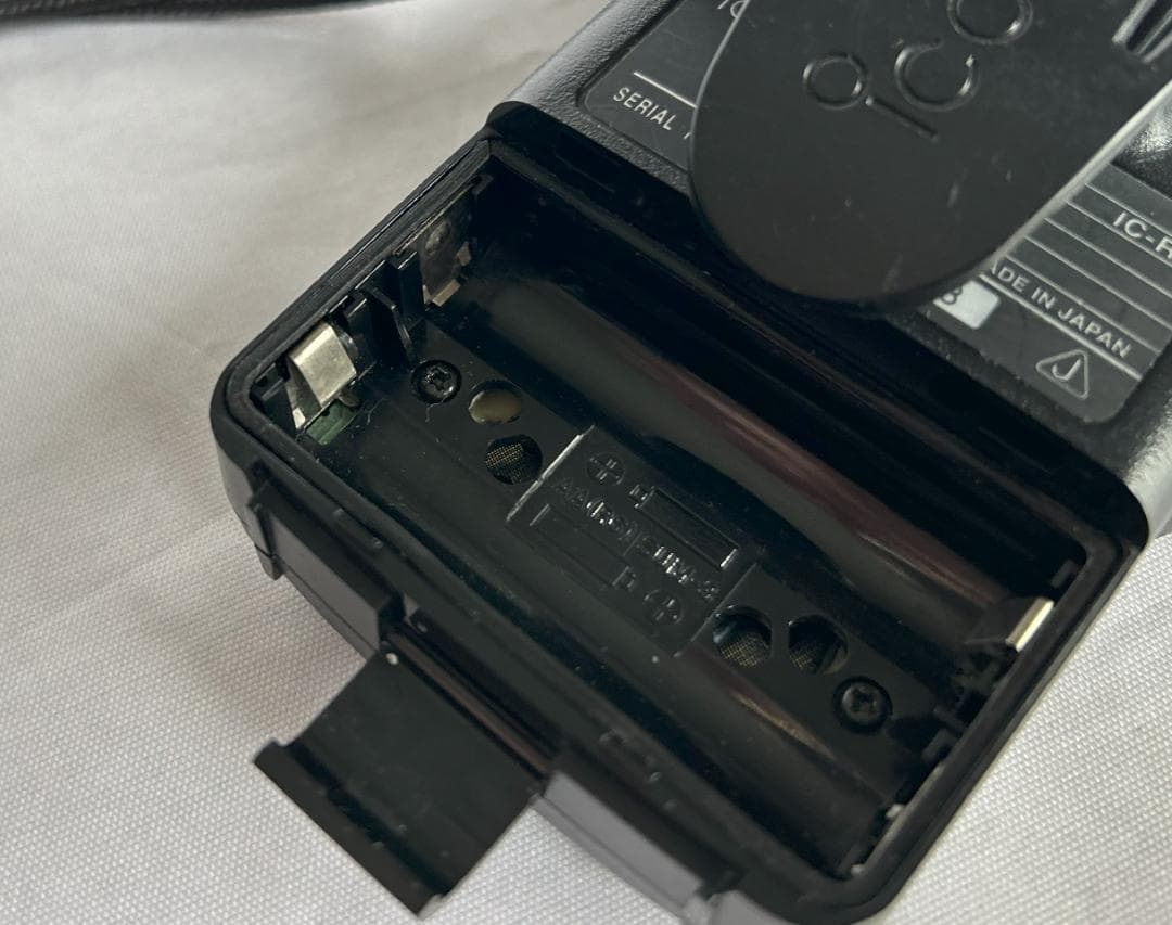 【中古・美品】ICOM 広帯域受信機 IC-R5