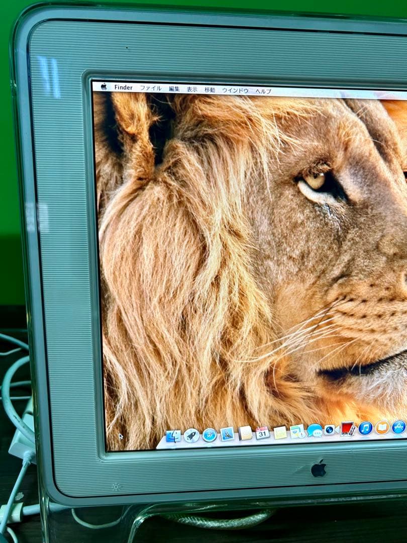 動作商品Apple Studio Display と付属品