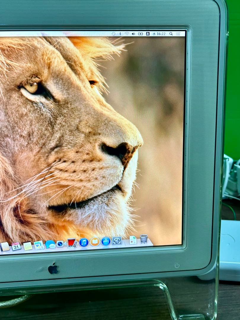 動作商品Apple Studio Display と付属品