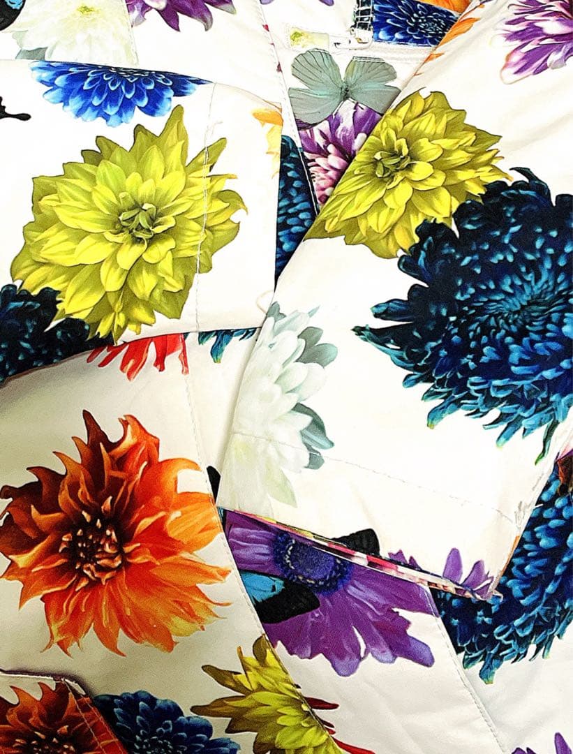 ロキシー 蜷川実花 スノボウェア スキーウェア ジャケット 花柄 マーガレット