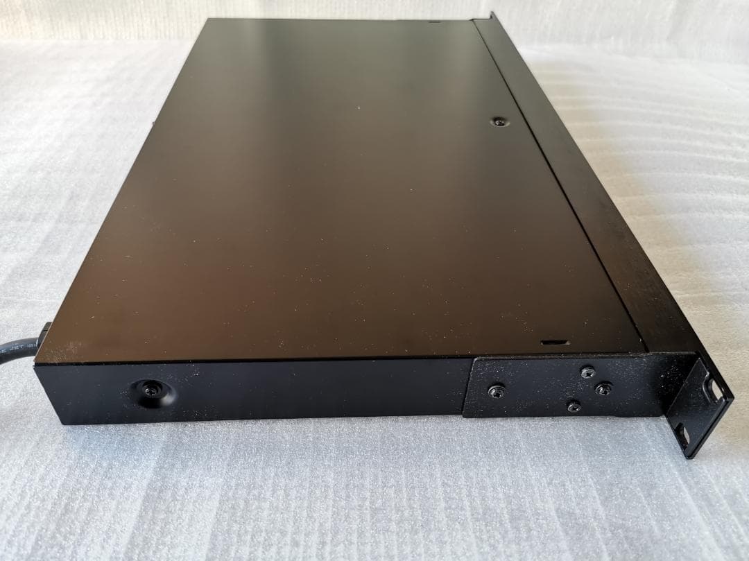 TASCAM AV-P250 パワーコンディショナー