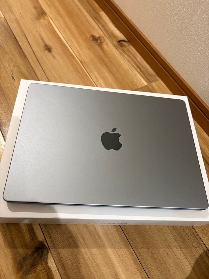 MacBook pro/M1Pro/14インチ/SSD512GB/メモリ16GB