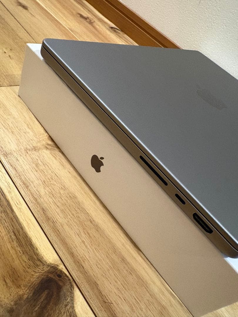 MacBook pro/M1Pro/14インチ/SSD512GB/メモリ16GB