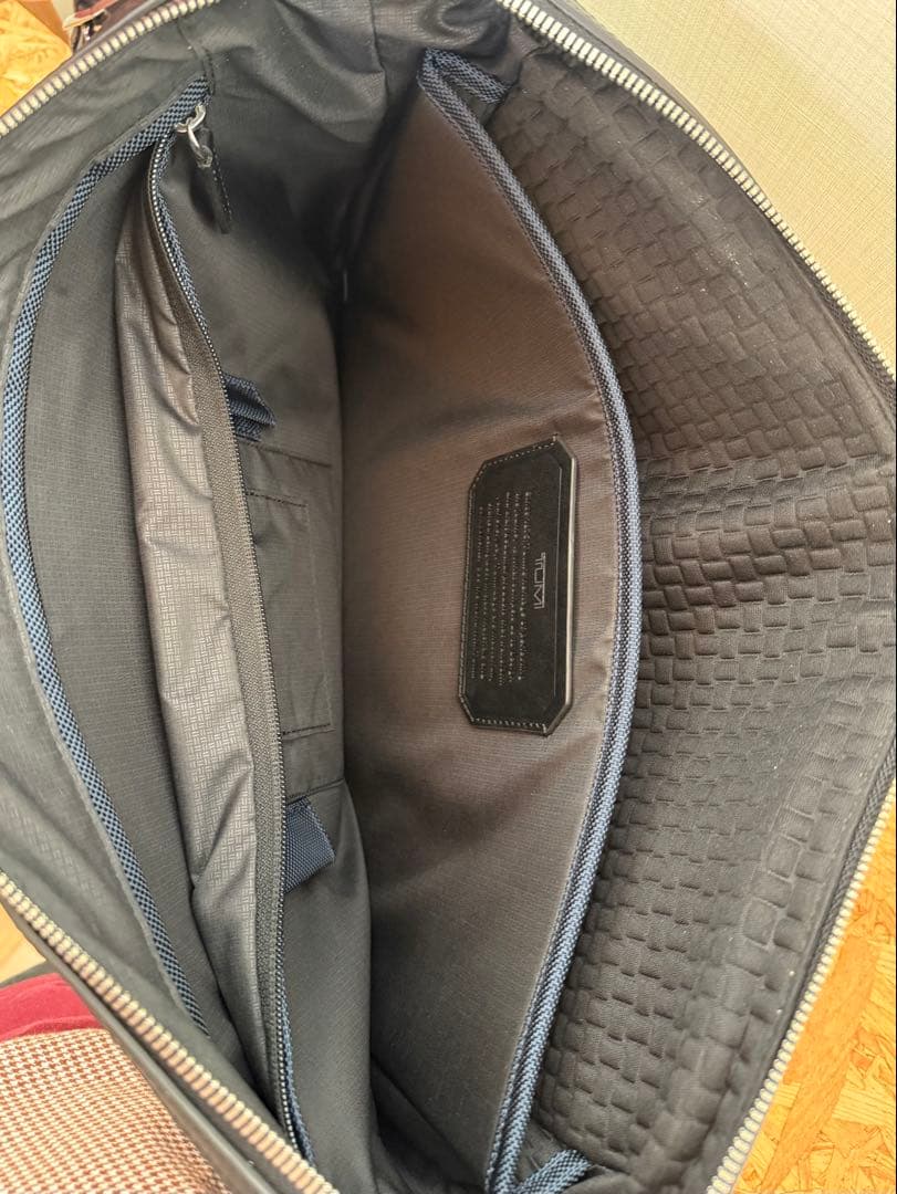 【値下げ中】トゥミ　ビジネスバッグJARVIS ネイビー682416NVYD2E