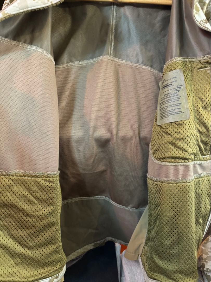 レア！ USMC 米軍実物 COMBAT DESERT JACKET 180s