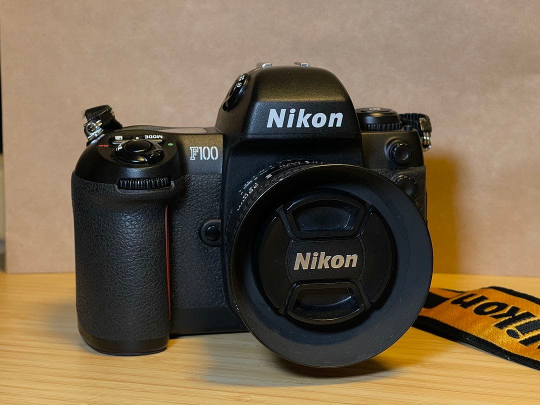 極美品Nikon F100 NIKKOR 35mmF2Dレンズ付き