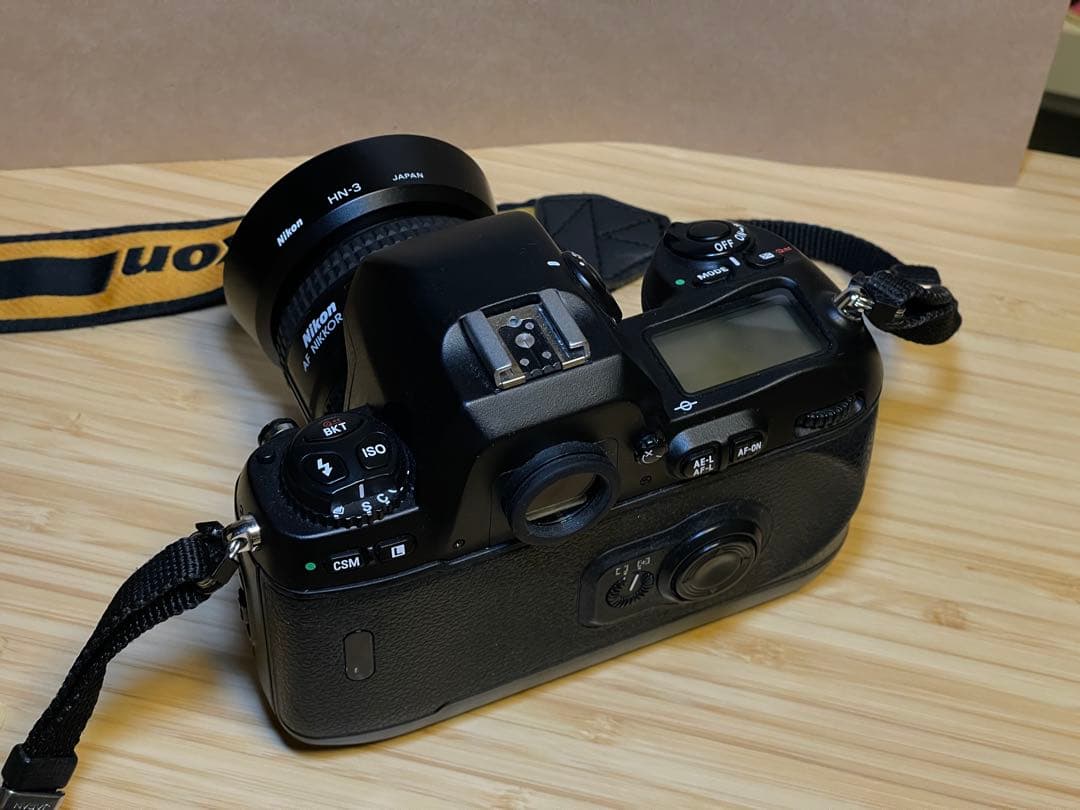 極美品Nikon F100 NIKKOR 35mmF2Dレンズ付き