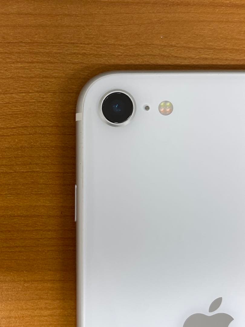 興*川様 動作確認済み iPhone SE 第2世代 64GB ID EA54