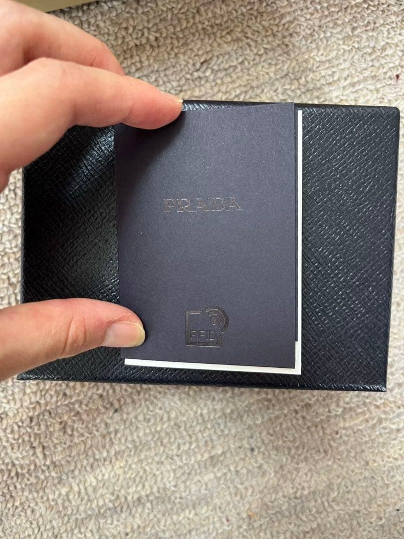 PRADAプラダ カードケース 名刺入れ トライアングルロゴ ライトブルー