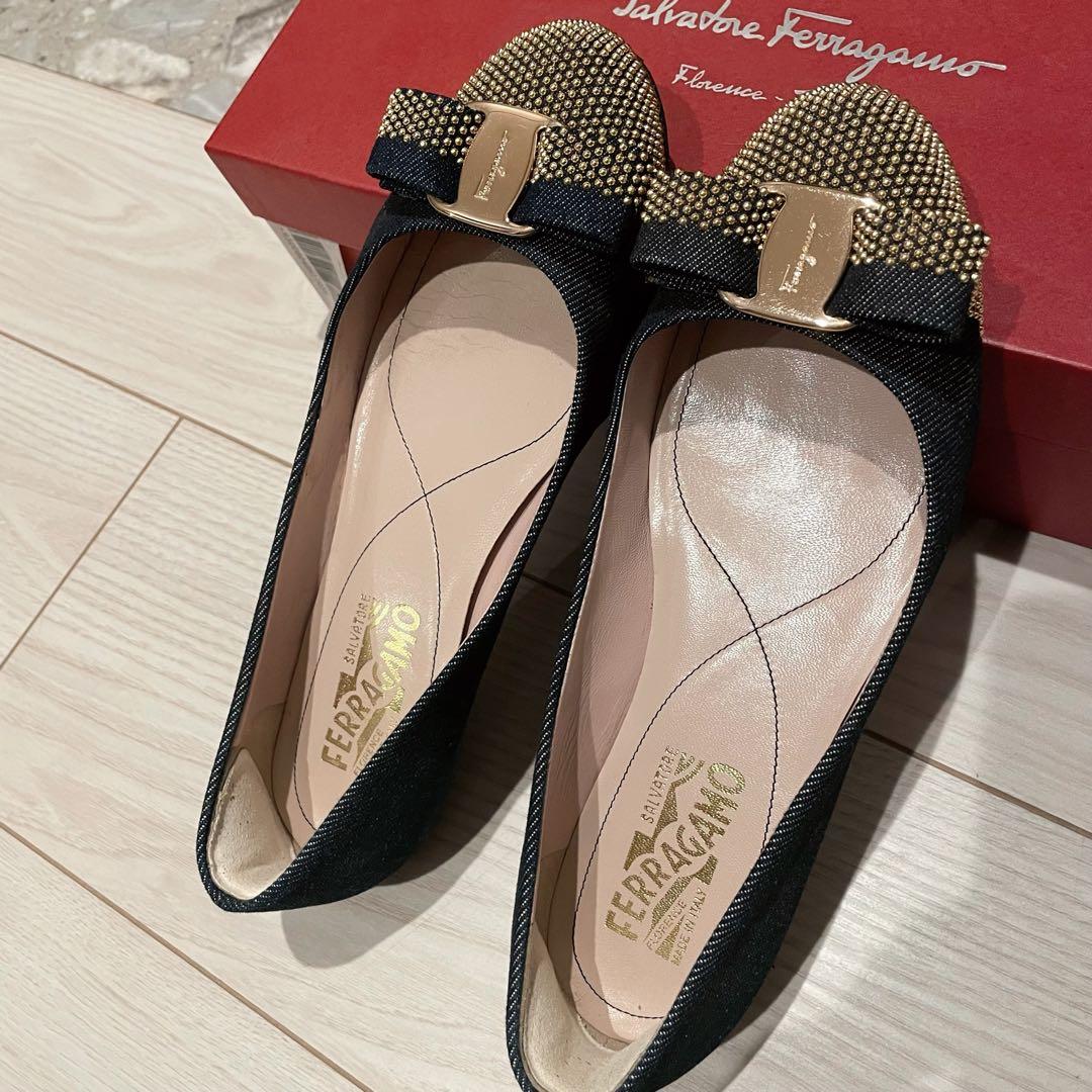 最終お値下げ⭐︎フェラガモ ヴァラ　フラットシューズ 5.5