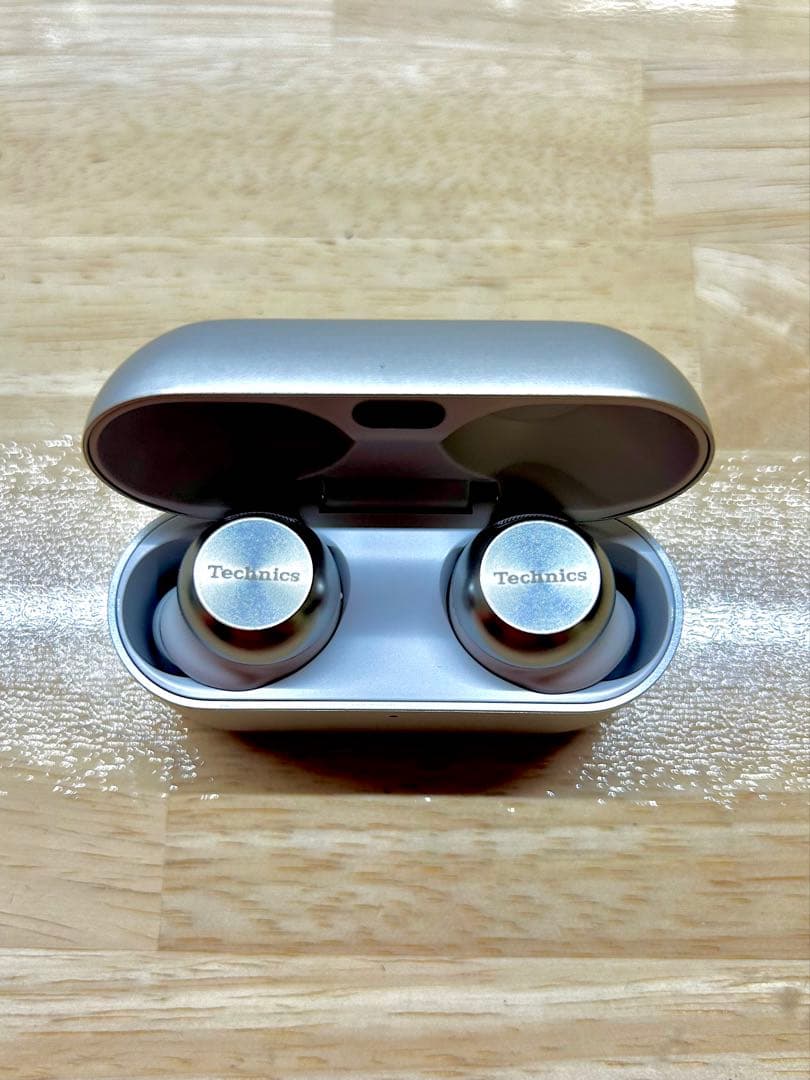 Technics EAH-AZ100 シルバー　ワイヤレスイヤホン