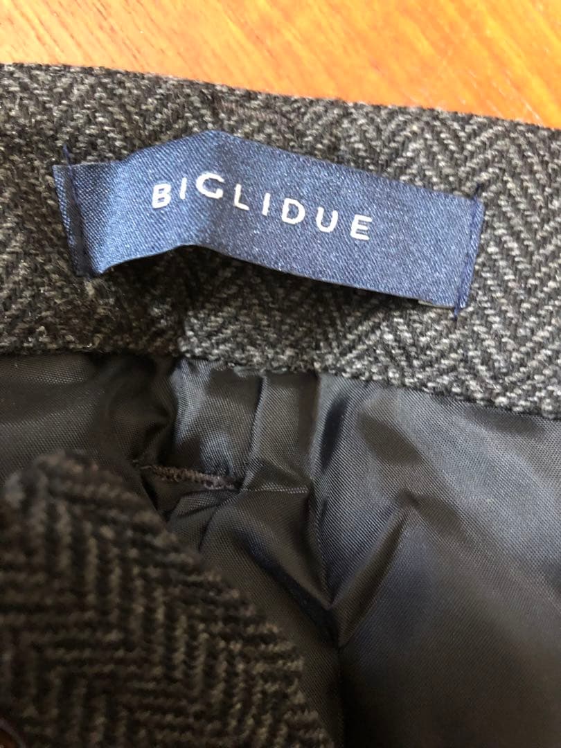 新品未使用定価24,750円 BIGLIDUE ウールヘンリーボーンパンツ