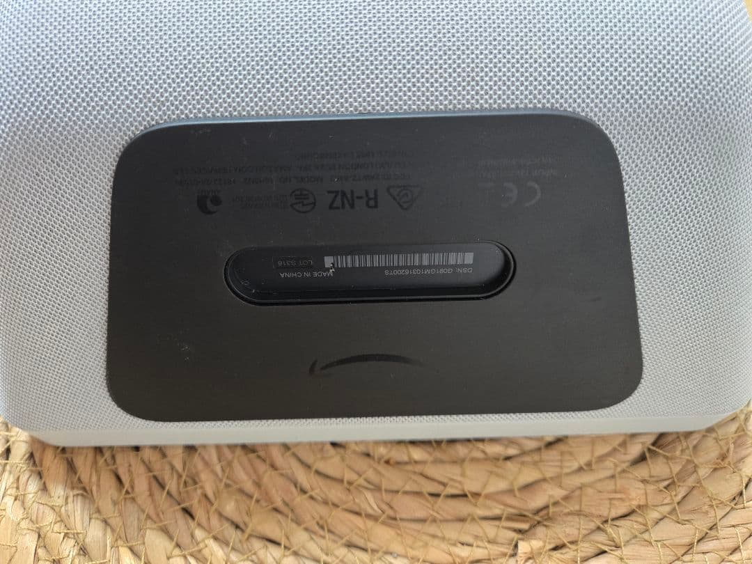 amazon Echo Show 8 第2世代 HDスマートディスプレイホワイト