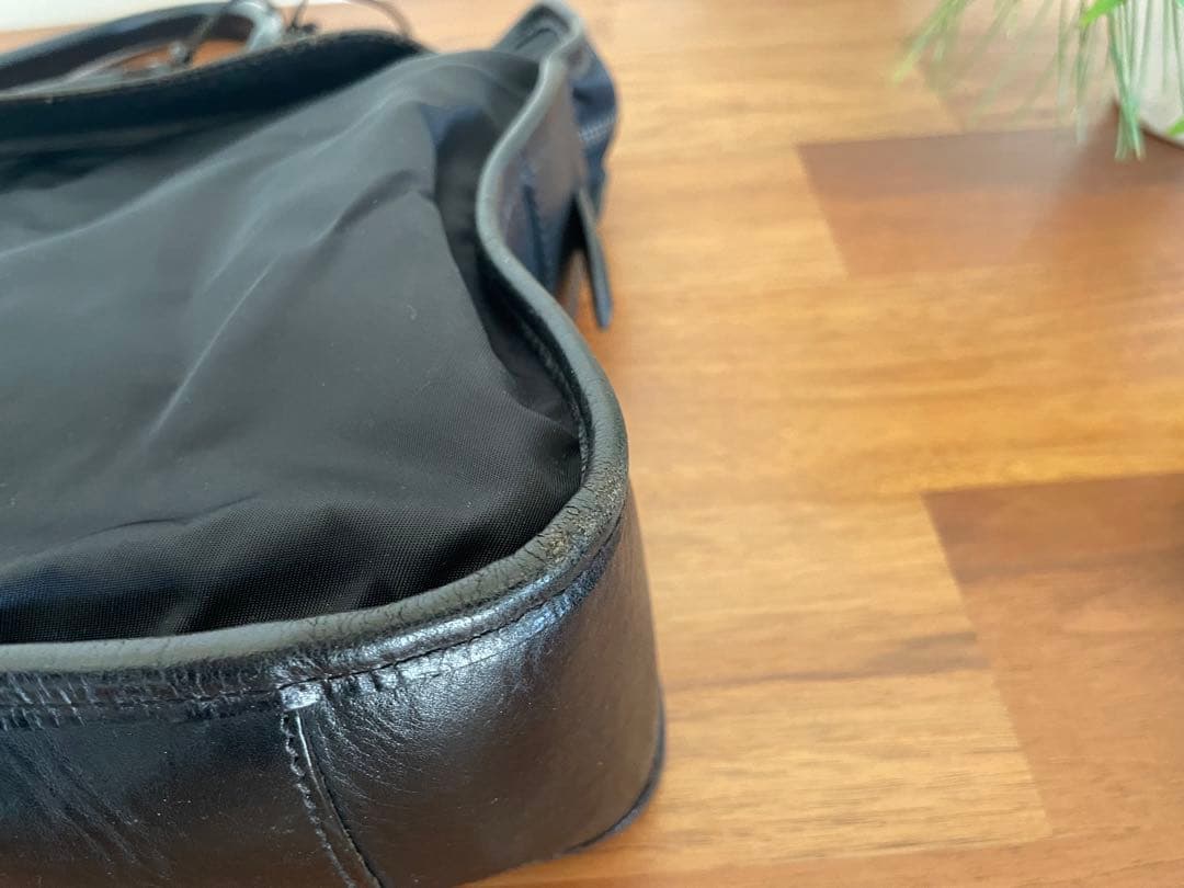 Felimsi フェリージ　ビジネスバッグ