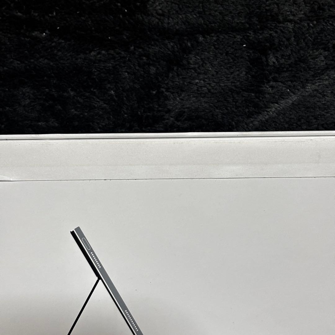 新品 iPad (A16) / 第10世代 Magic Keyboard