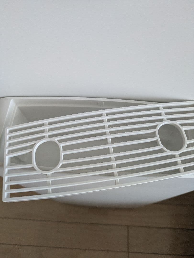 プレミアムウォーター　サーバー本体　famfit白 PREMIUM WATER