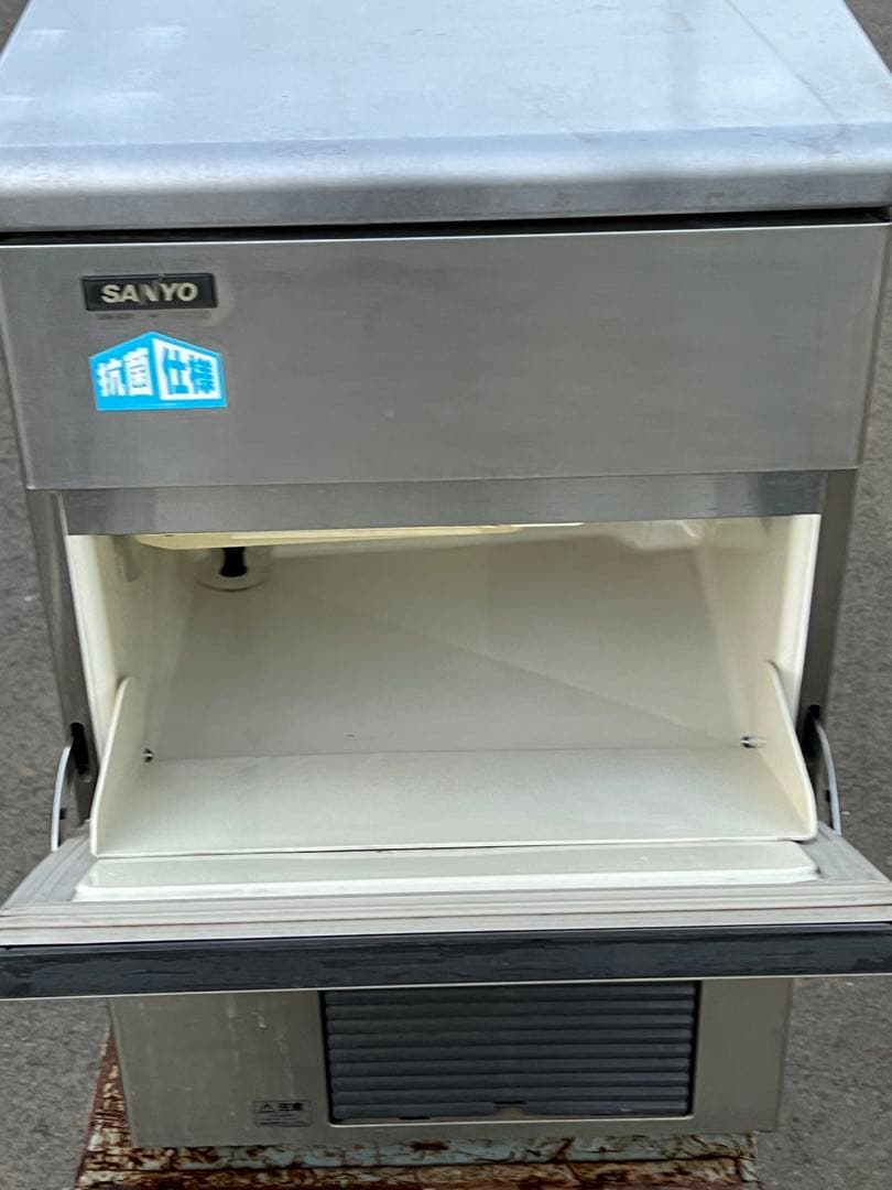 サンヨー業務用全自動製氷機 SIM-S37