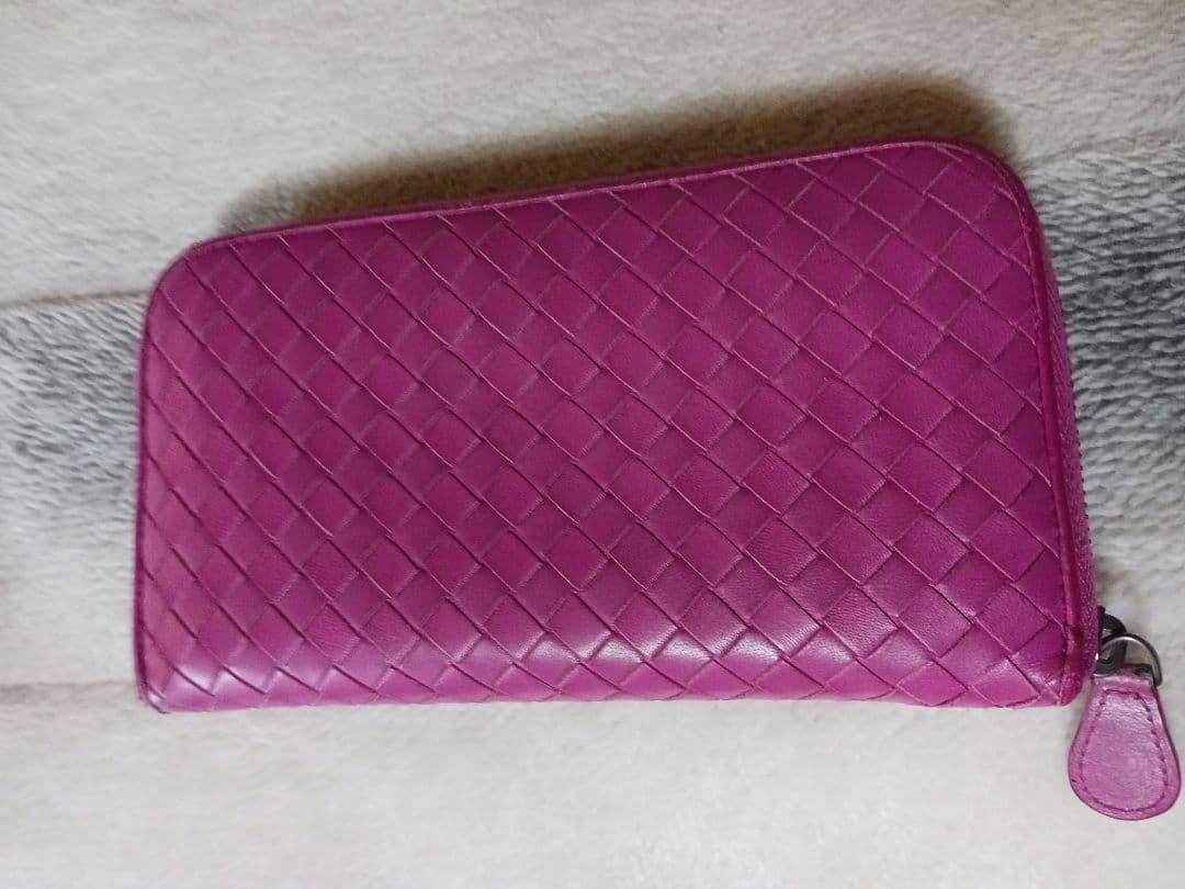 ボッテガヴェネタ マゼンタ ラウンドファスナー長財布❤