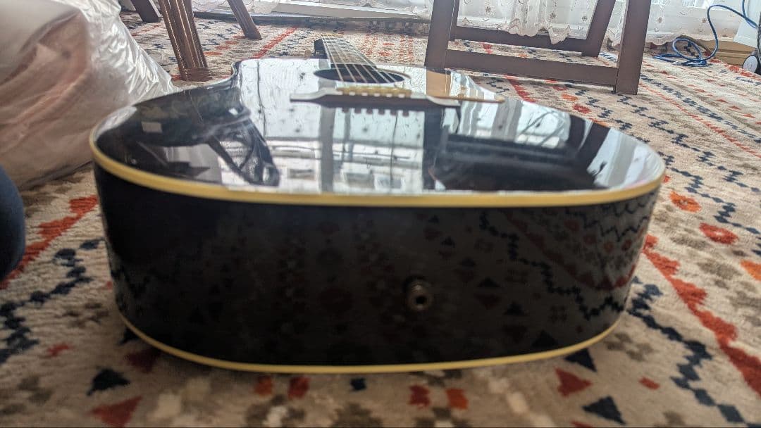 ギブソンJ-45　エボニーブラック