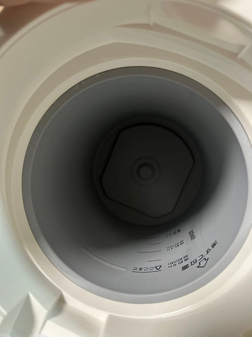 象印 ZOJIRUSHI EE-RR50-WA スチーム式加湿器　2022年製