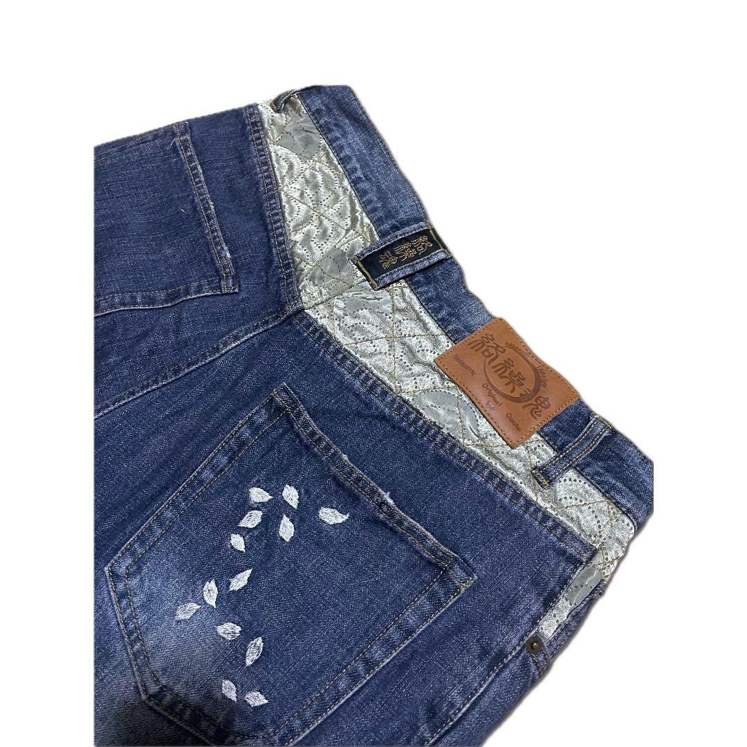 和柄　絡繰魂　鳳凰　刺繍デザイン ワイドレッグデニム　34インチ