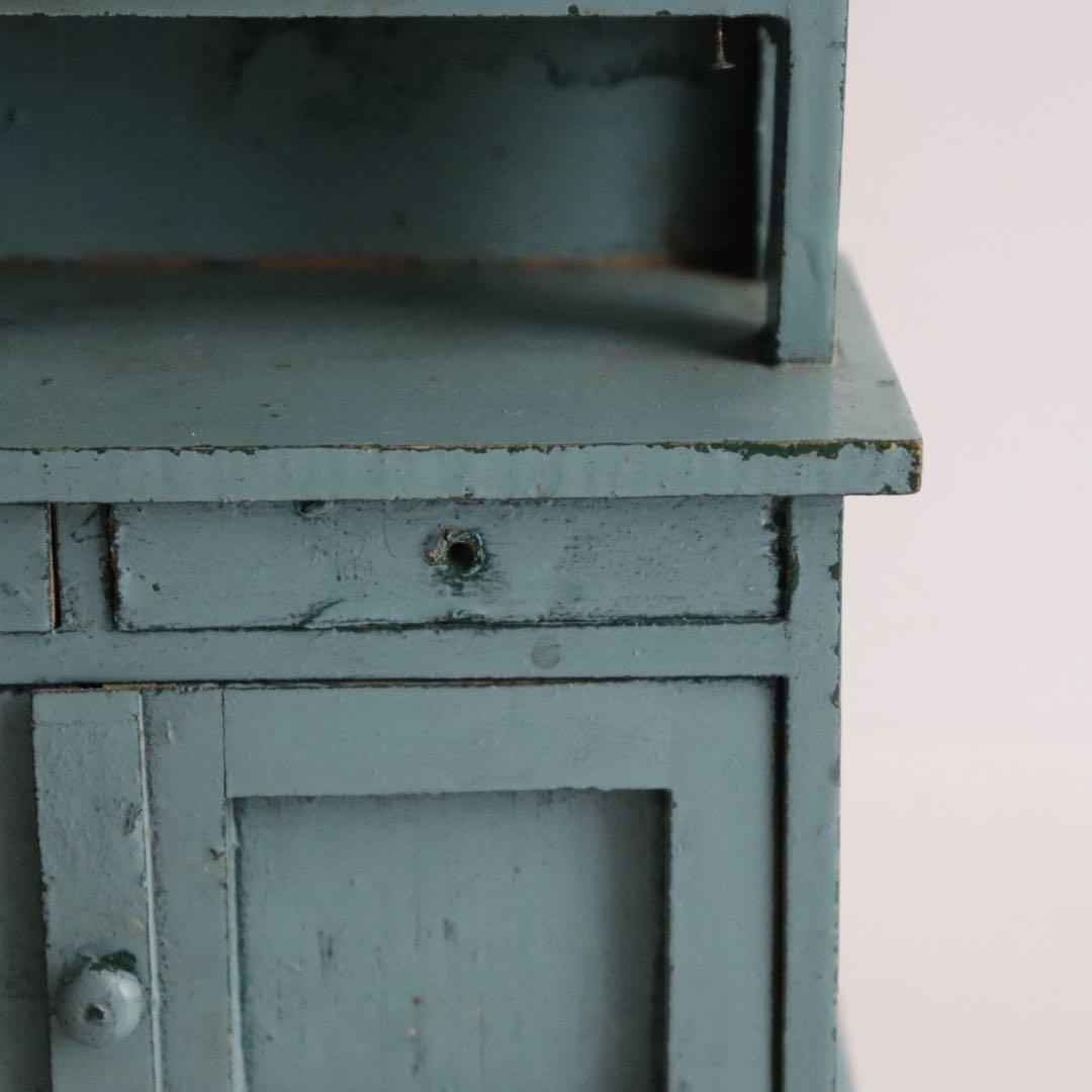 アンティーク　ドールハウス　食器棚　キャビネット　くすみブルー　ミニチュア家具