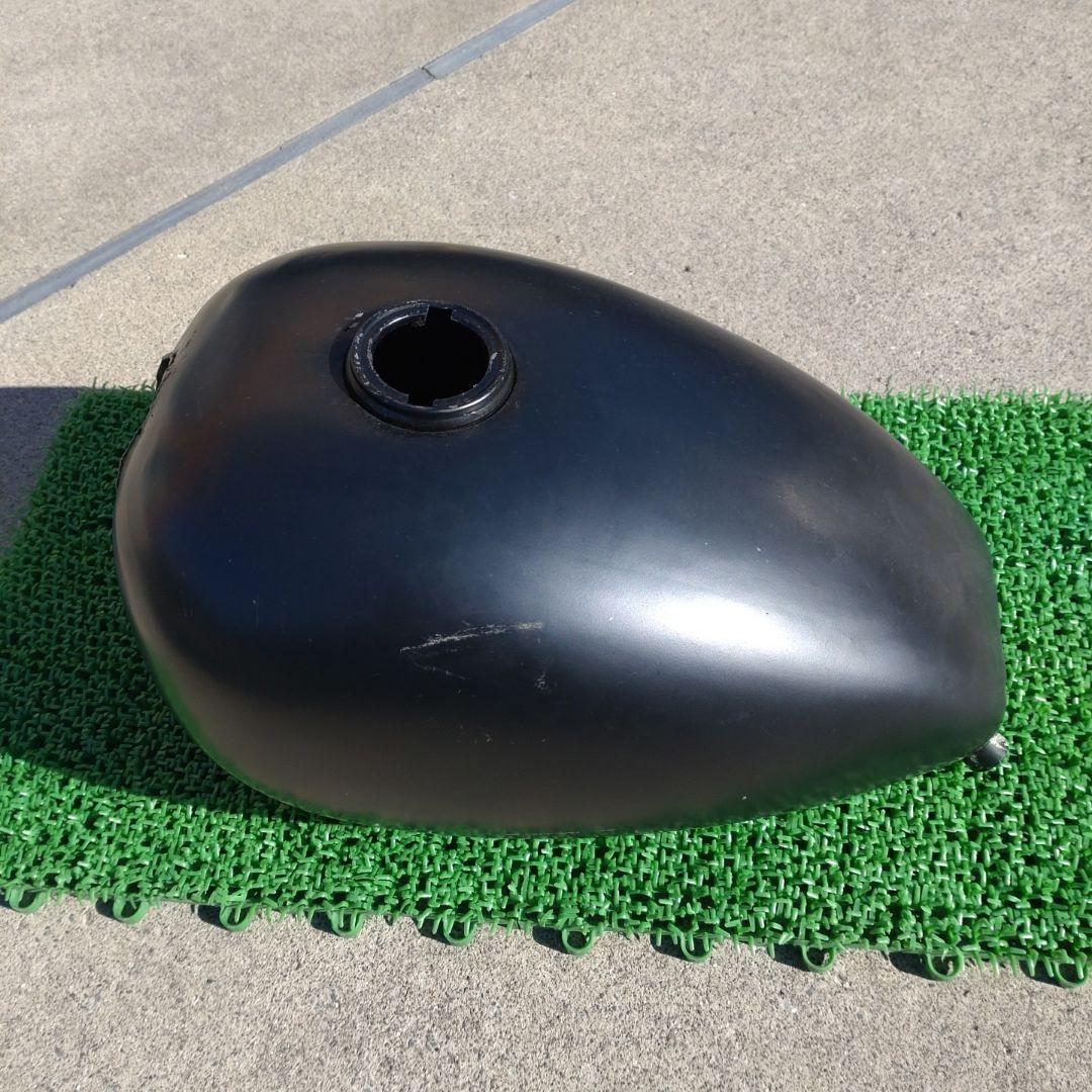 バイク用 ブラック燃料タンク