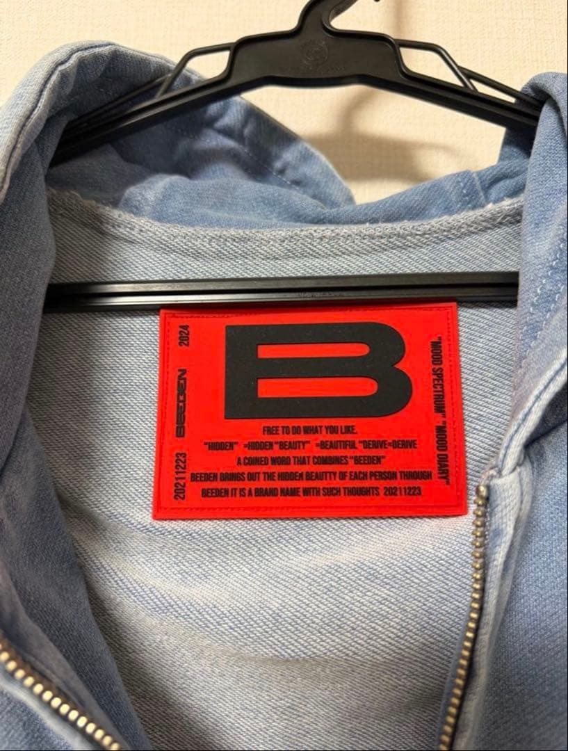 beeden フード付きジップパーカー　美品　即日発送