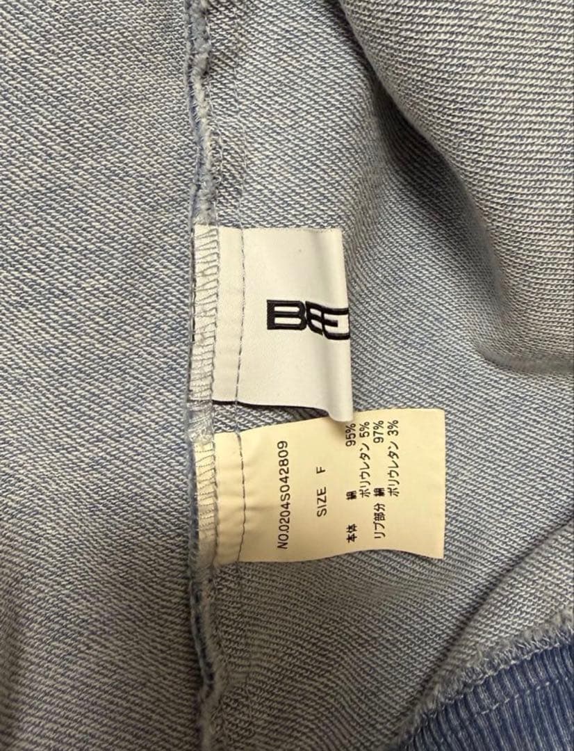 beeden フード付きジップパーカー　美品　即日発送