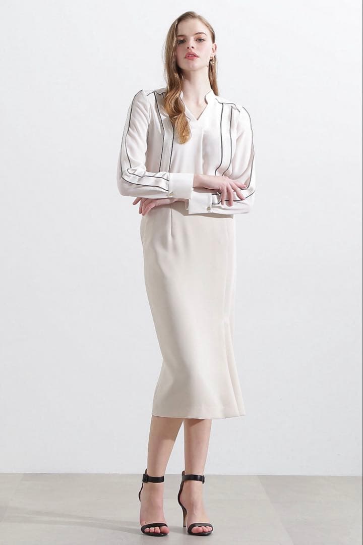 ピンキーアンドダイアン◆バイカラーラインブラウス エクリュ 38