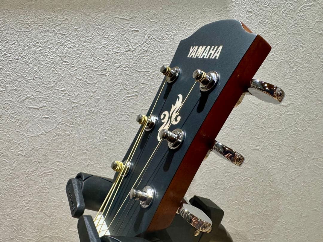 【数量限定モデル】YAMAHA APX600M ナチュラルサテン　エレアコ