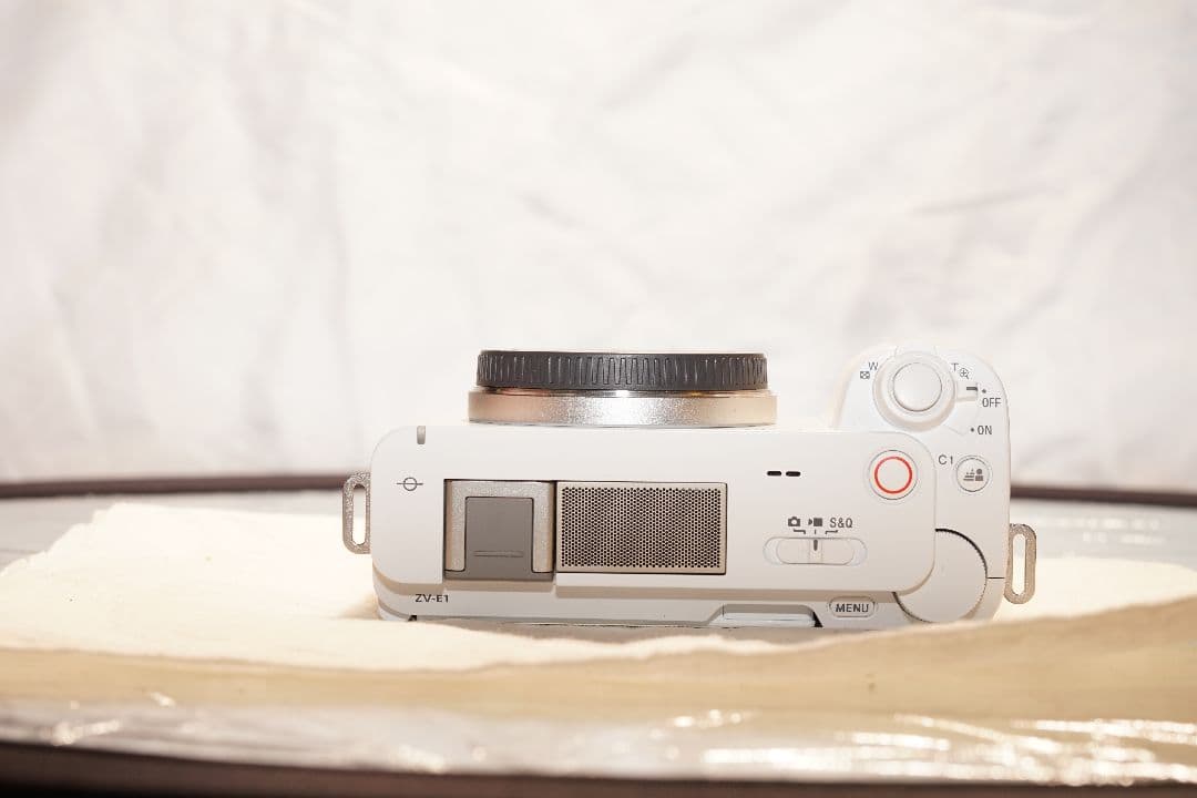 ソニー SONY VLOGCAM ZV-E1 ボディー ホワイト