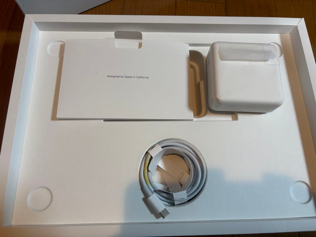 美品】MacBook Pro (M1) 16GB 1TBAppleCare+付