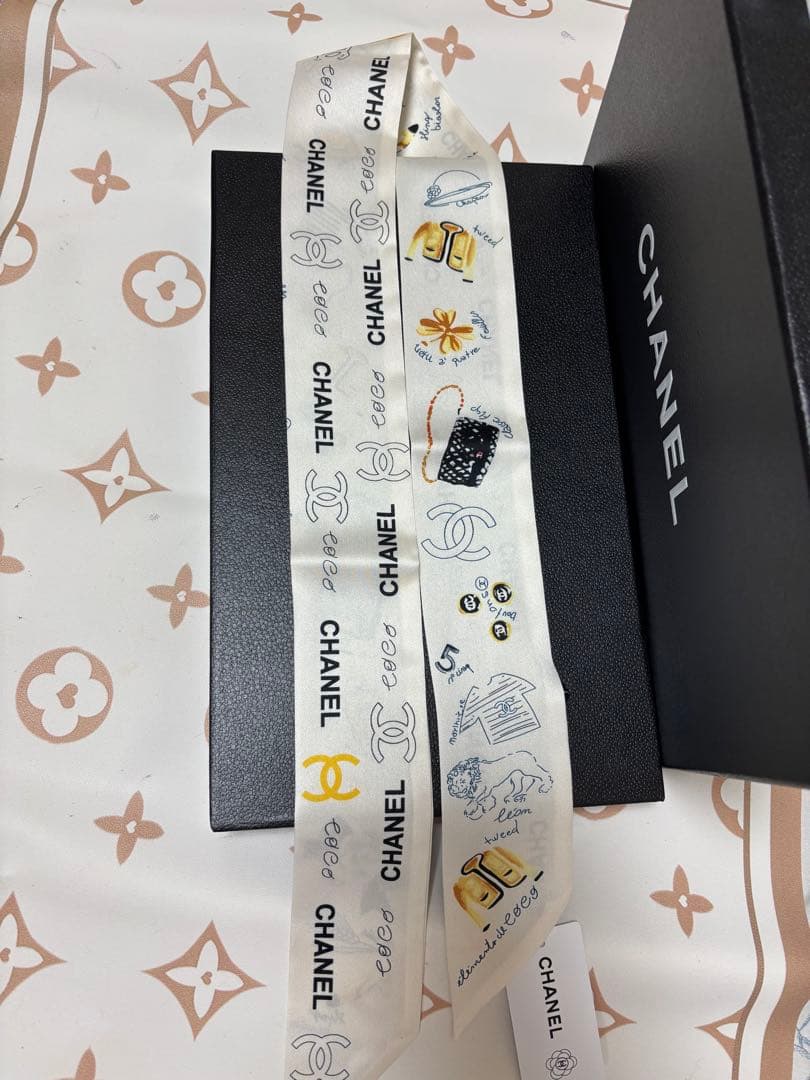 CHANEL スカーフ　ノベルティ