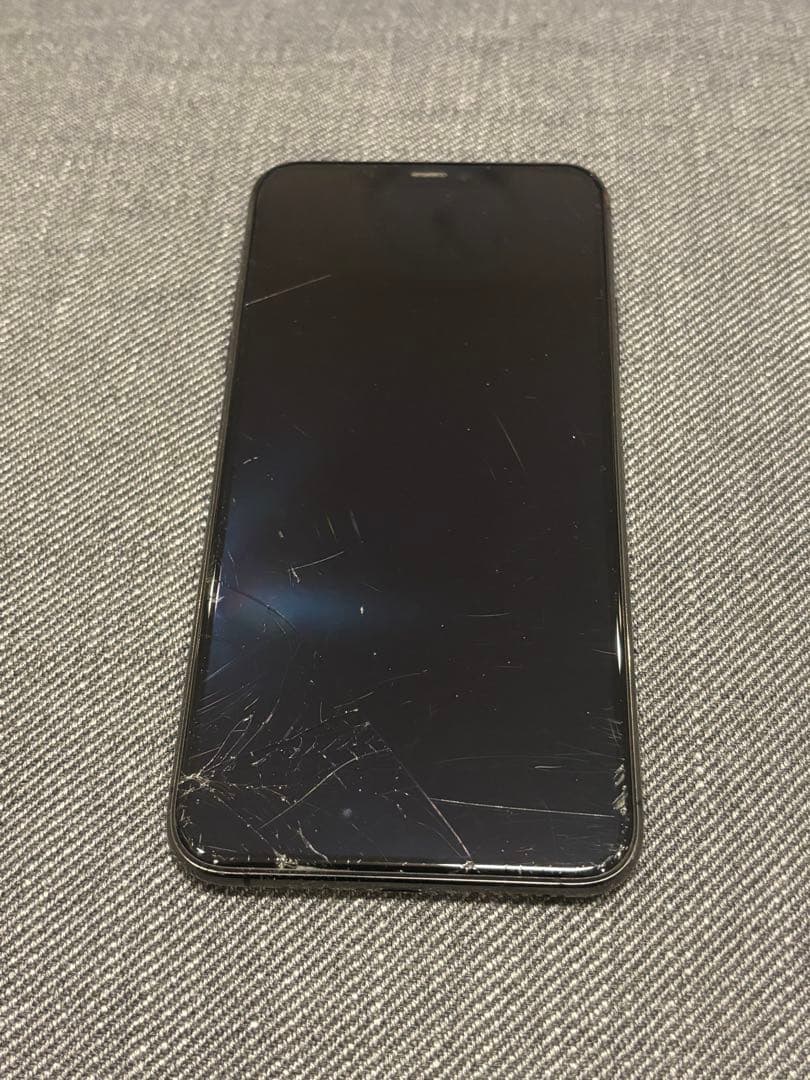 Apple iPhone 11 Promax スペースグレイ