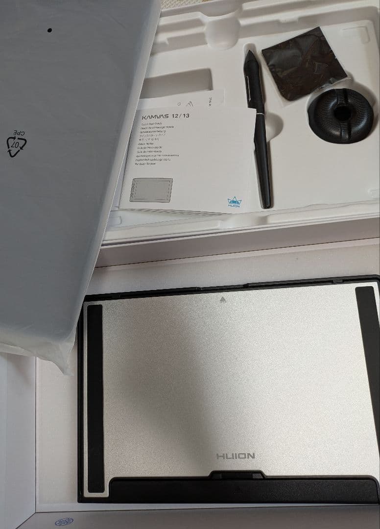 HUION 液晶ペンタブレット