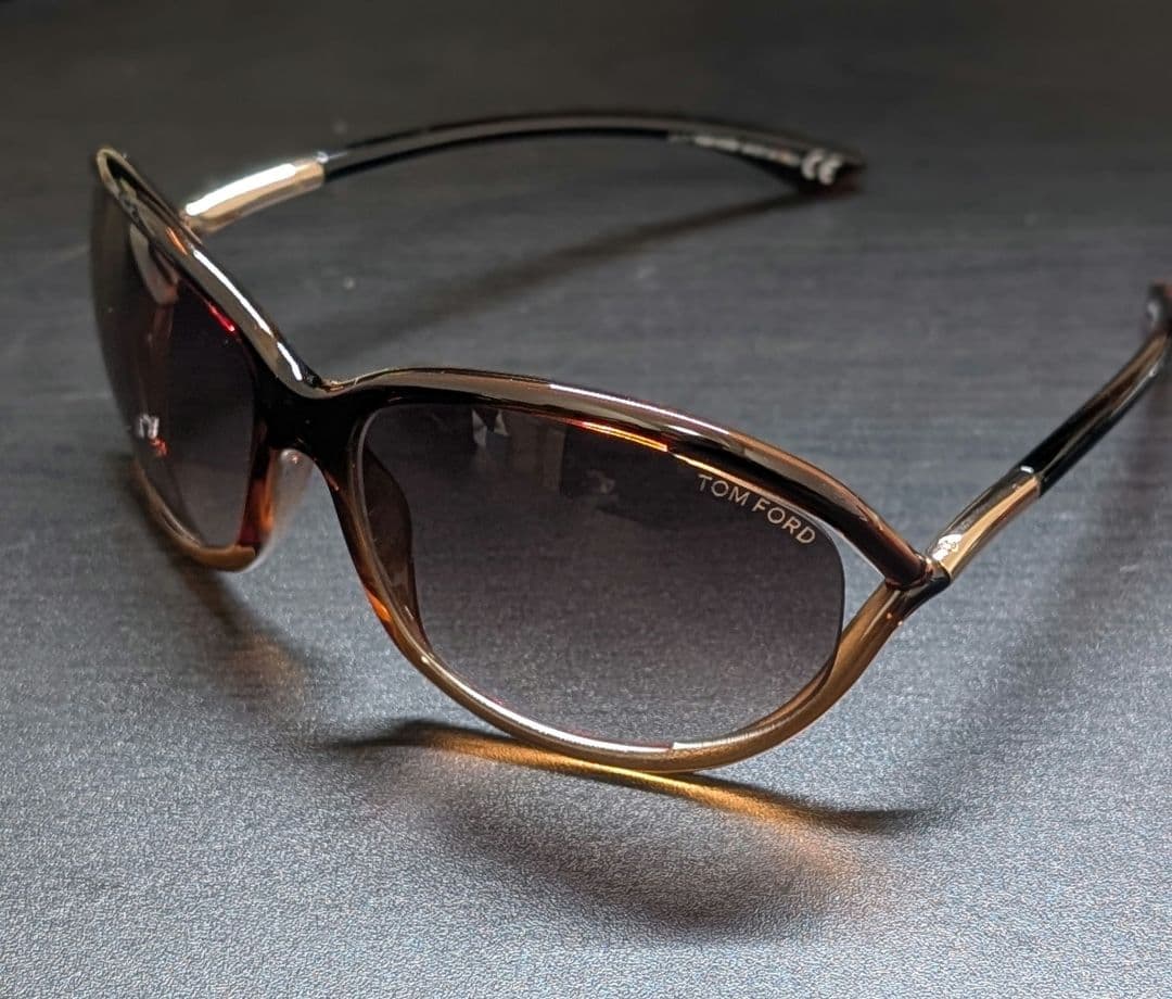 【良品】TOM FORD トムフォード サングラス jennifer TF8