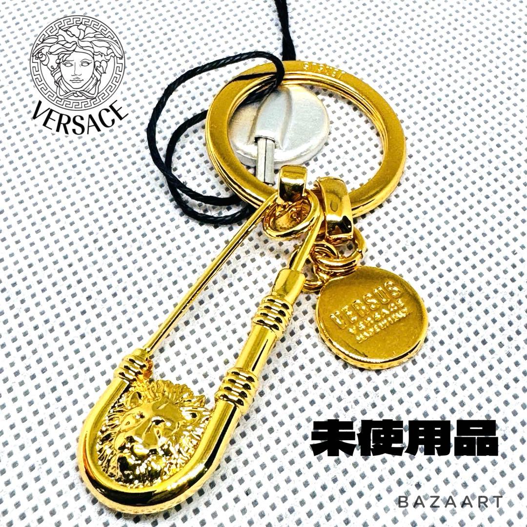 VERSACE ヴェルサーチ ライオン キーリング キーホルダー ゴールド 美品