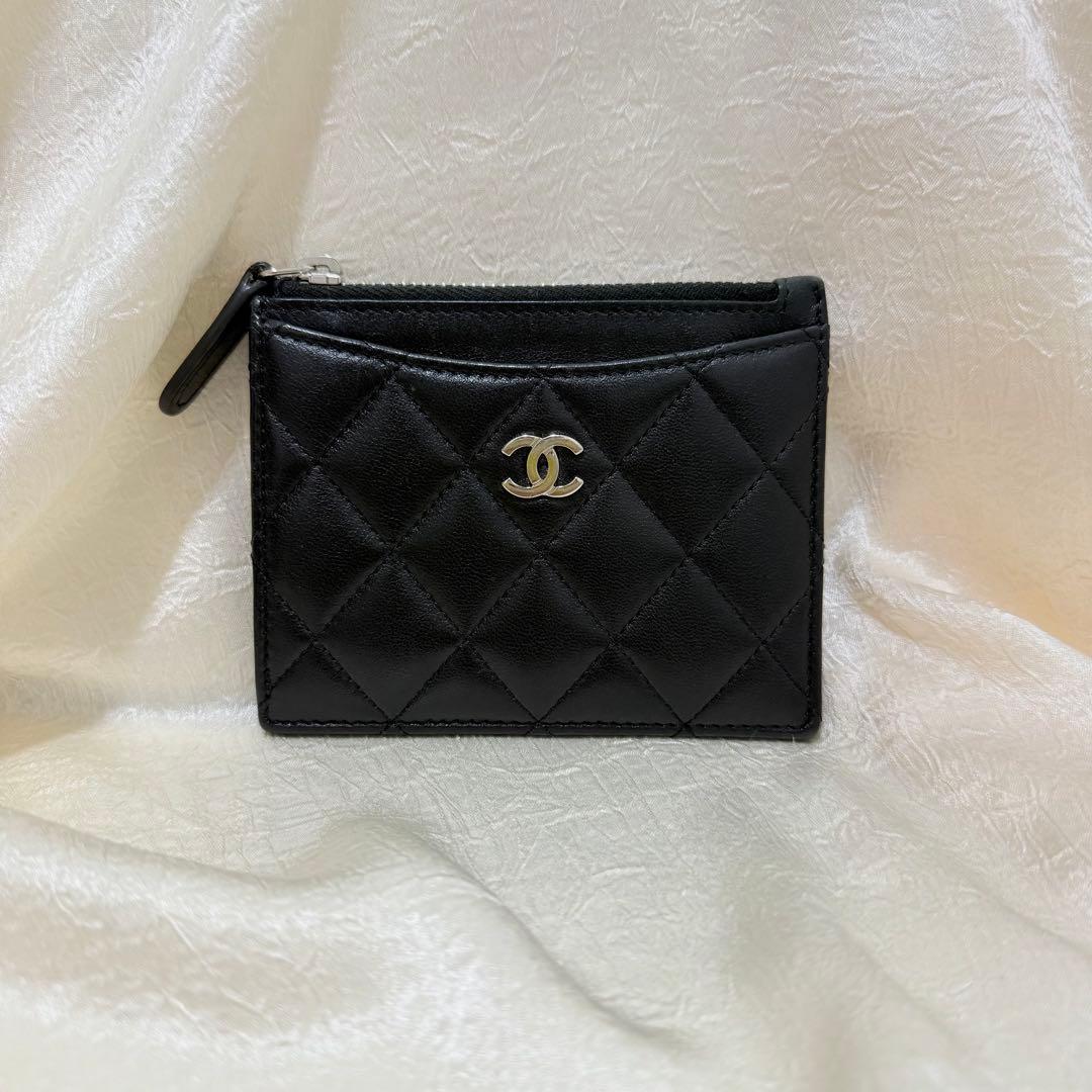 CHANELシャネル ココマーク マトラッセ ラムスキン カードケース 財布