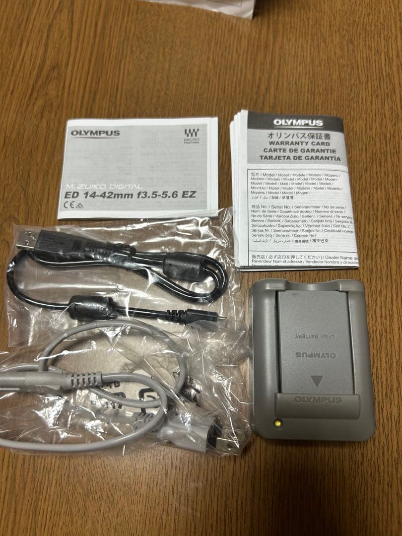 OLYMPUS PEN E-PL10 14-42mm EZ レンズ【超美品】