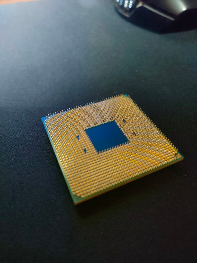 AMD Ryzen 7 3700X 動作確認済み