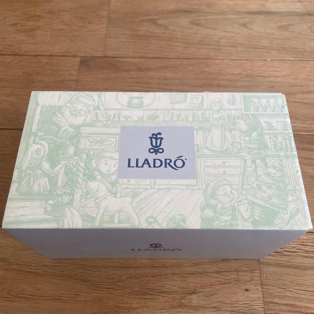 LIADRO クリスマスツリー 陶器製 約15cm