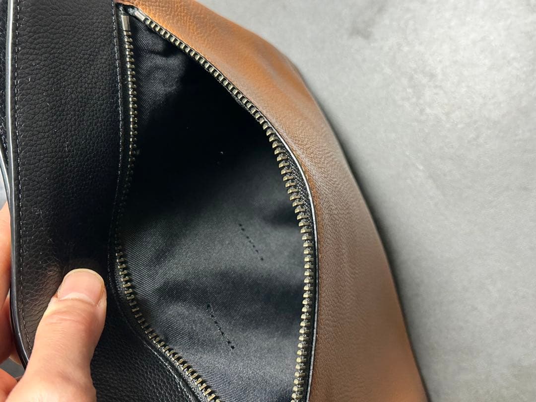 【COACH】 バワリー ショルダーバッグ ブラウン/ブラック ユニセックス