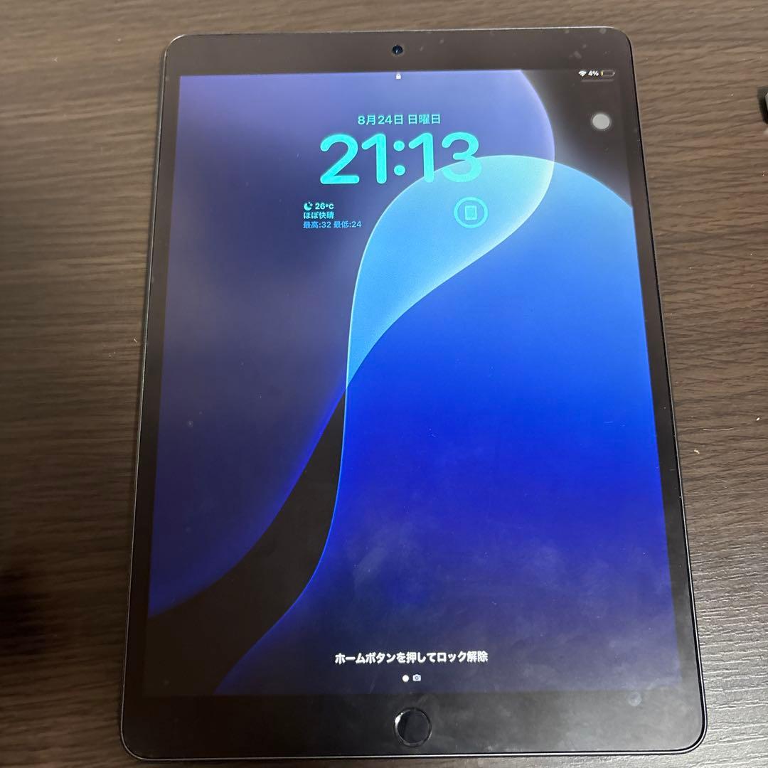 じ*ん様 iPad Air3 第3世代　美品　完動品　バッテリー好調　ケース　ペ