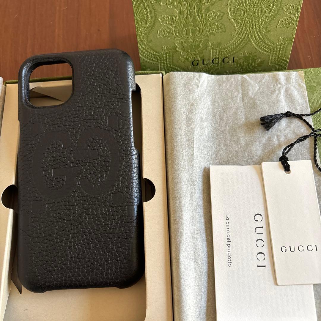 GUCCI ブラックレザー iPhone15ケース GGロゴ