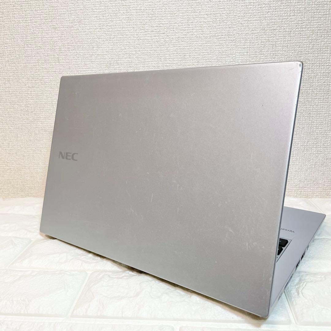 【軽量12.5型】 Corei5-第８世代 Type-C充電 SSD256GB