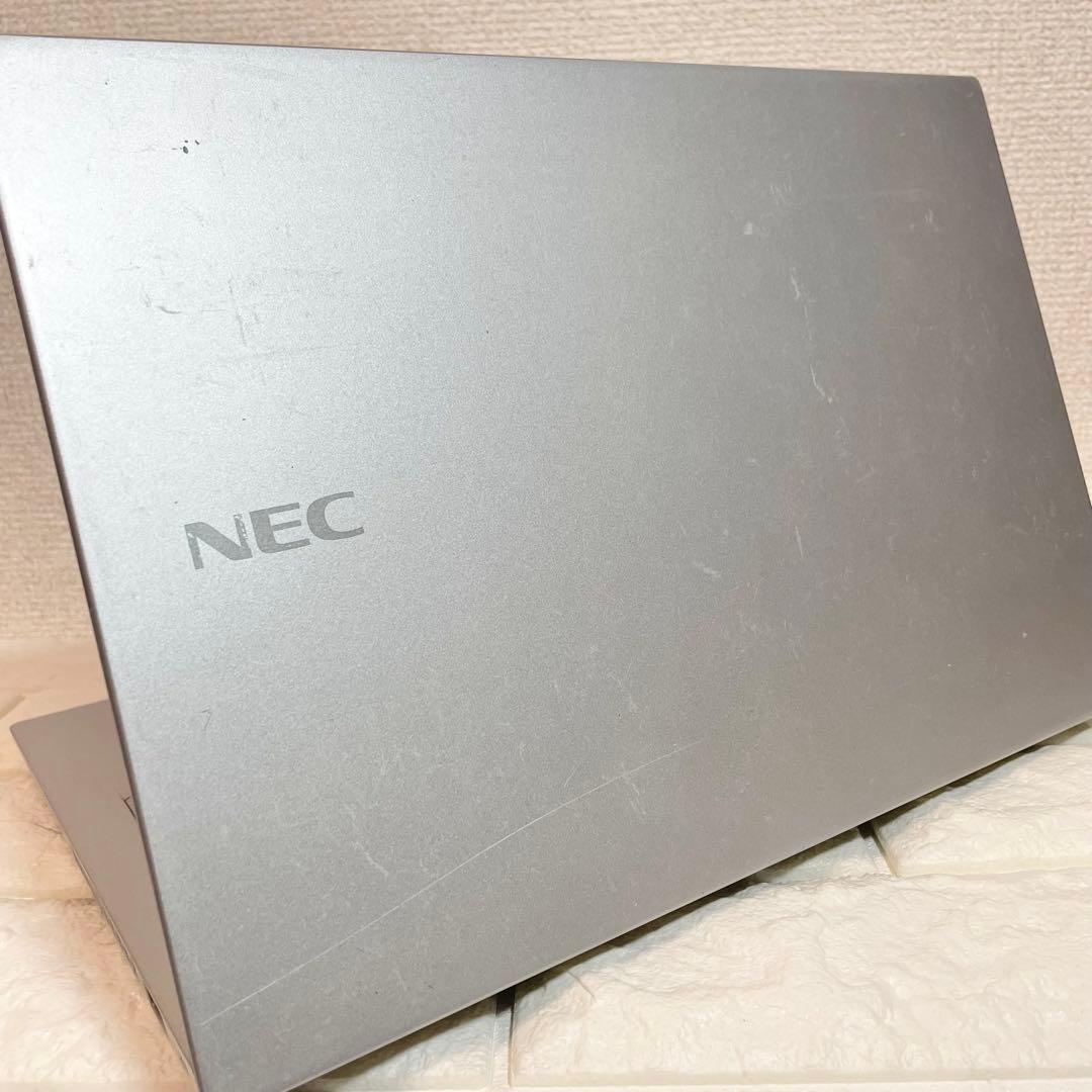 【軽量12.5型】 Corei5-第８世代 Type-C充電 SSD256GB