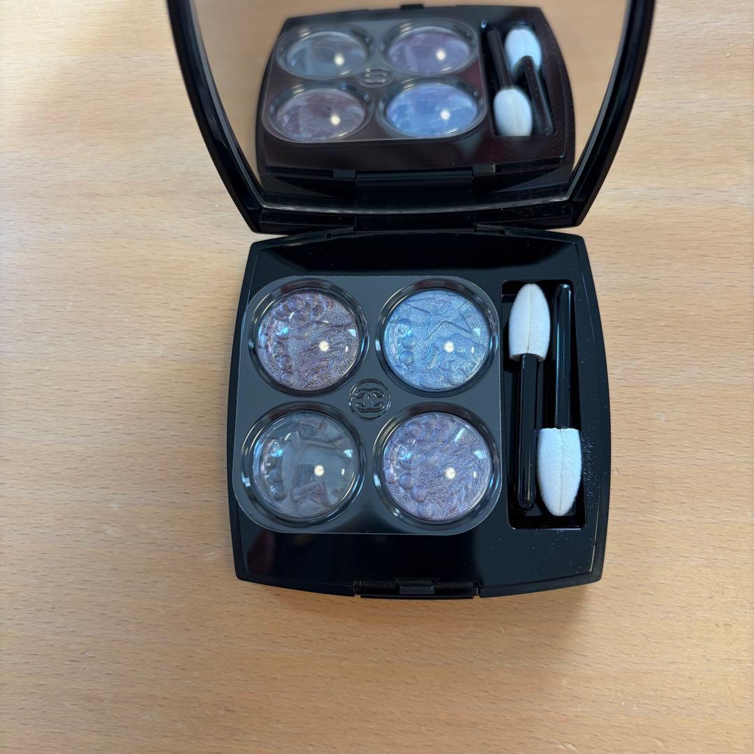 シャネルアイシャドウパレット　レキャトルオンブル397 ニュイ　アストラル