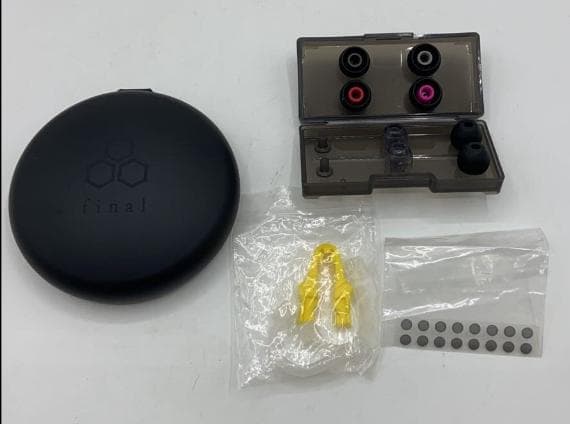 Final a8000　イヤホン
