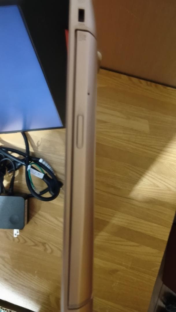 Lenovo IDEAPAD 320 celeron コーラルレッド